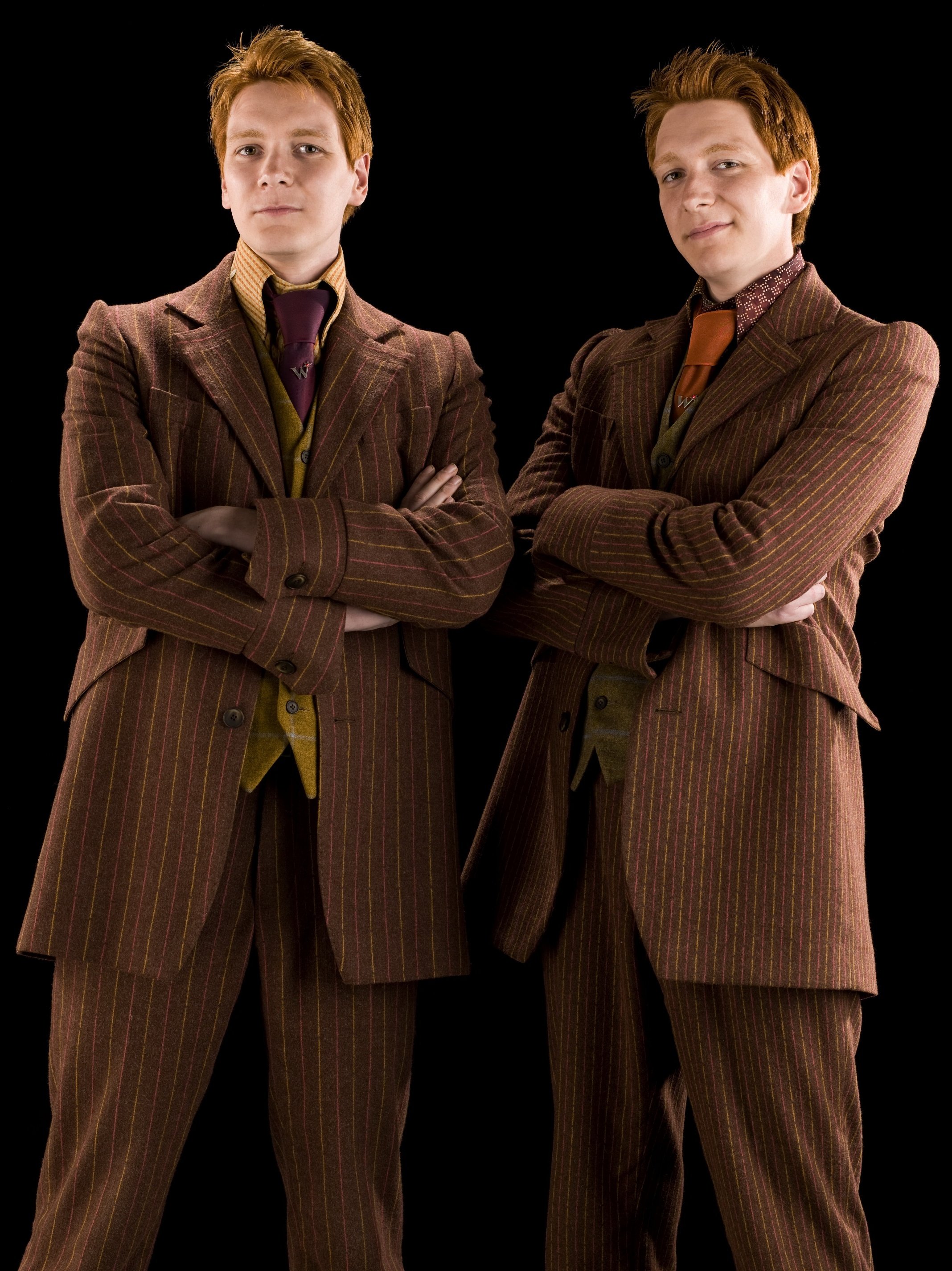 Fred_and_George_Weasley_(HBP_promo)_2.jpg